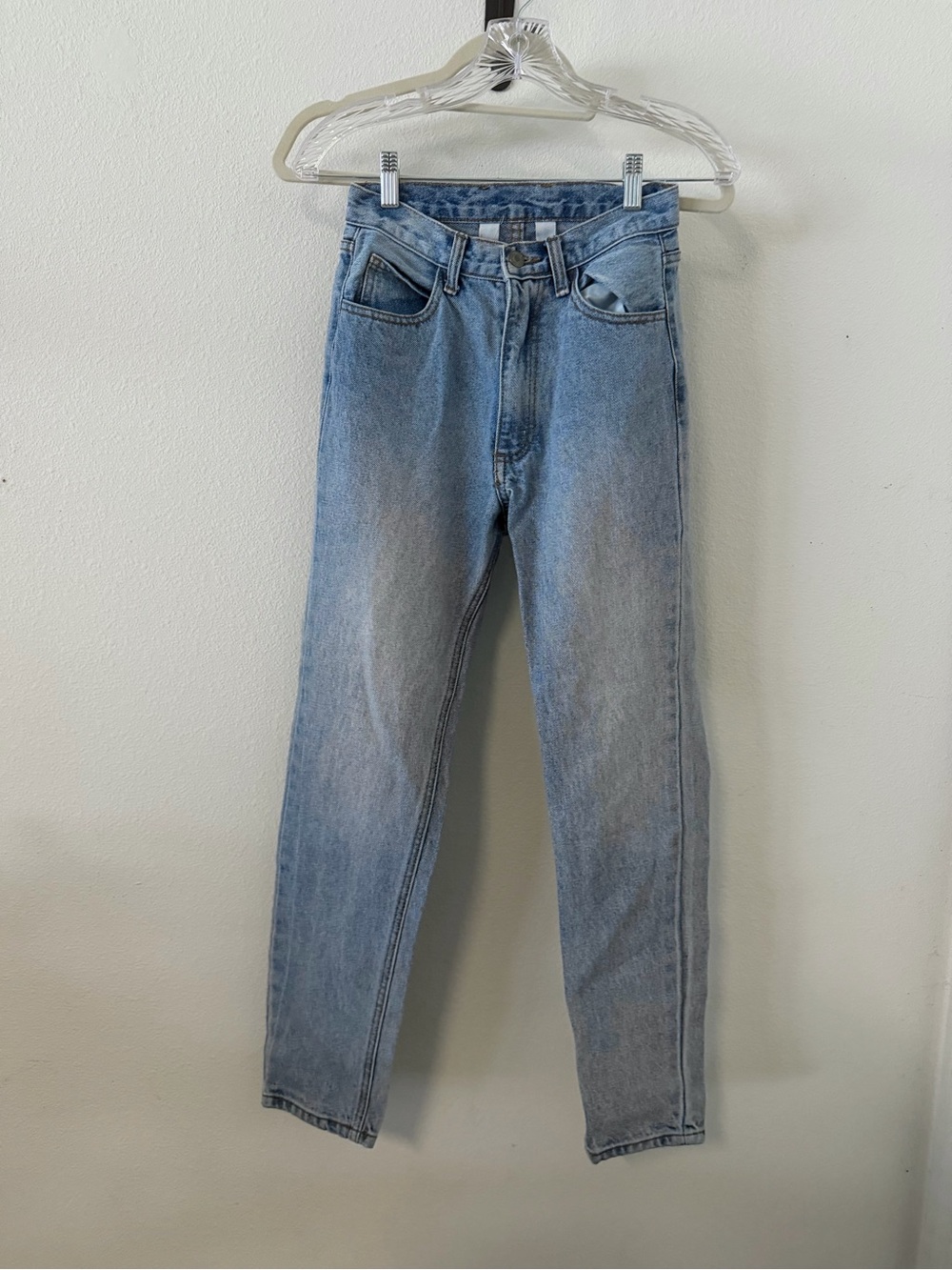 Brandy Melville J. Galt High Rise Mom Jeans Light Wash Straight Slim Leg